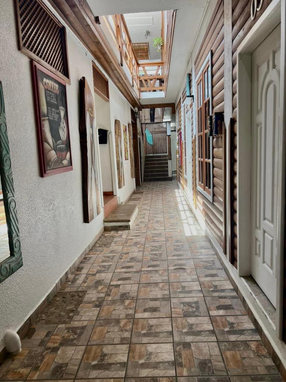 Mr. Tucan Hotel Вест-Энд Экстерьер фото