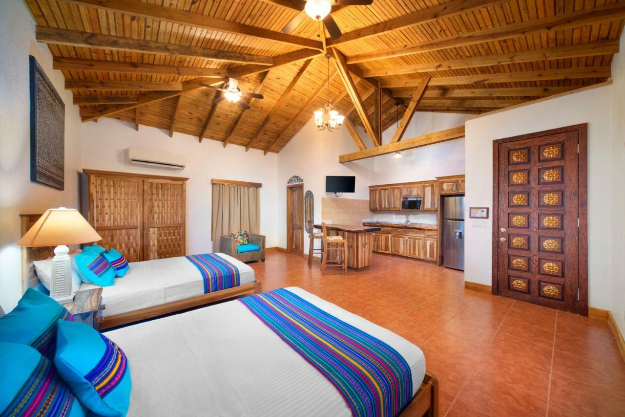 Mr. Tucan Hotel Вест-Энд Экстерьер фото